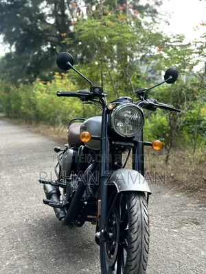 নিউ রয়্যাল এনফিল্ড ক্লাসিক ৩৫০ ২০২৪ গ্রে