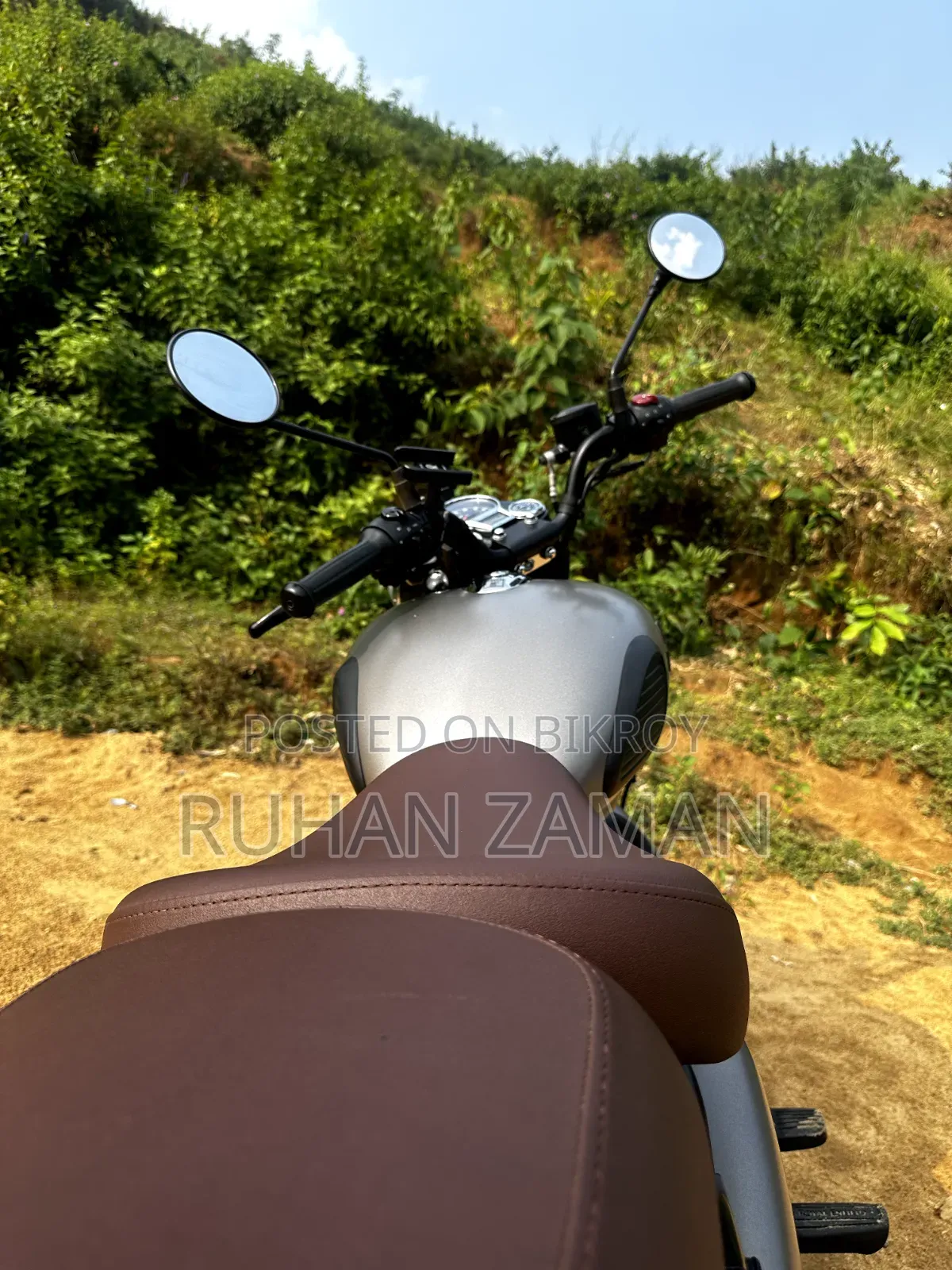 নিউ রয়্যাল এনফিল্ড ক্লাসিক ৩৫০ ২০২৪ গ্রে
