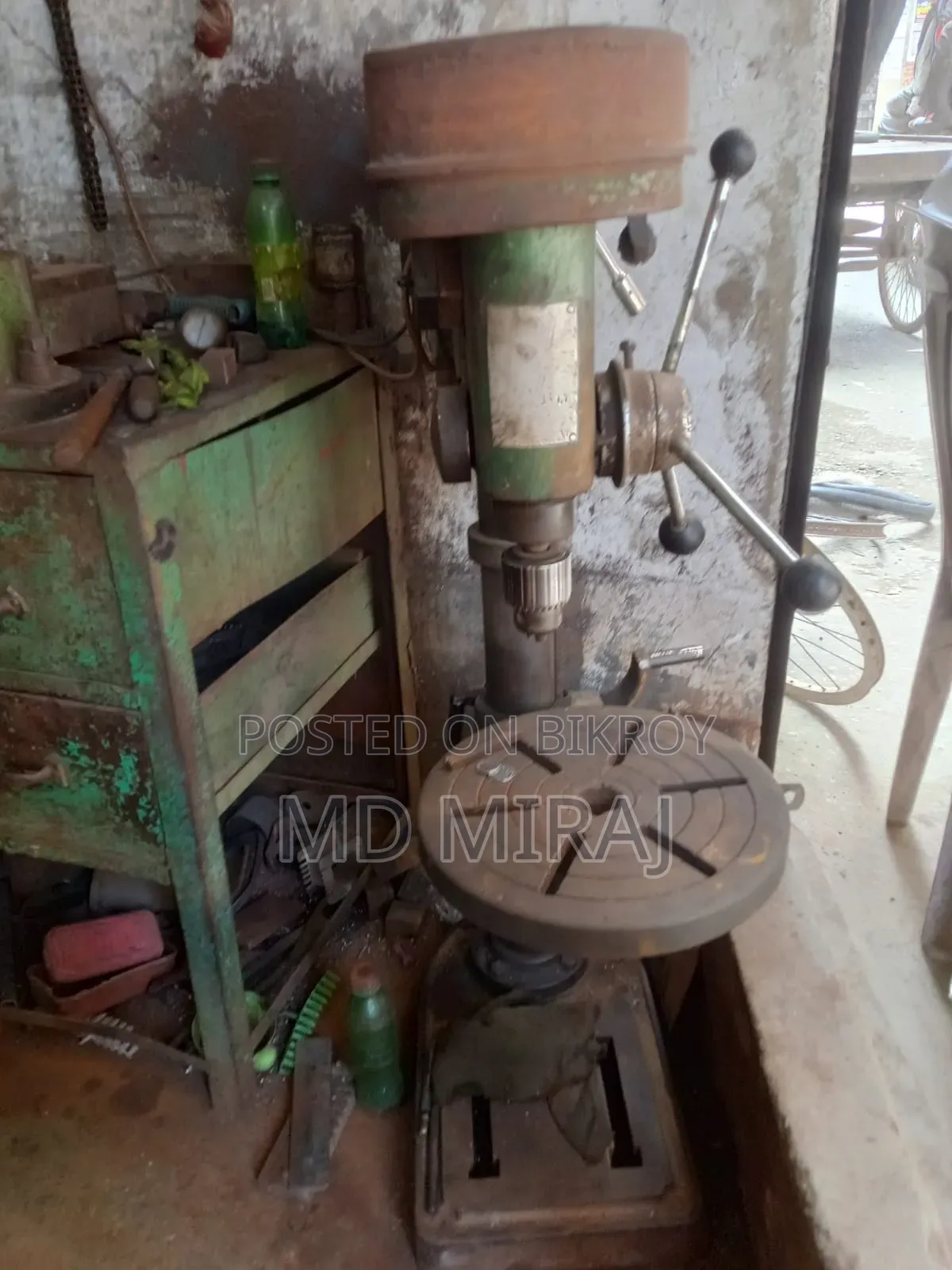 লেদ এবং ড্রিলিং মেশিন