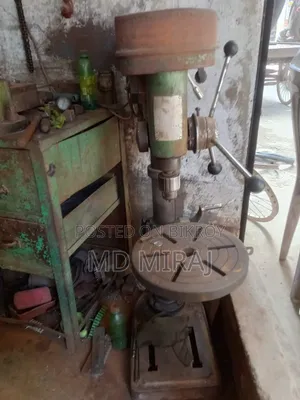 লেদ এবং ড্রিলিং মেশিন