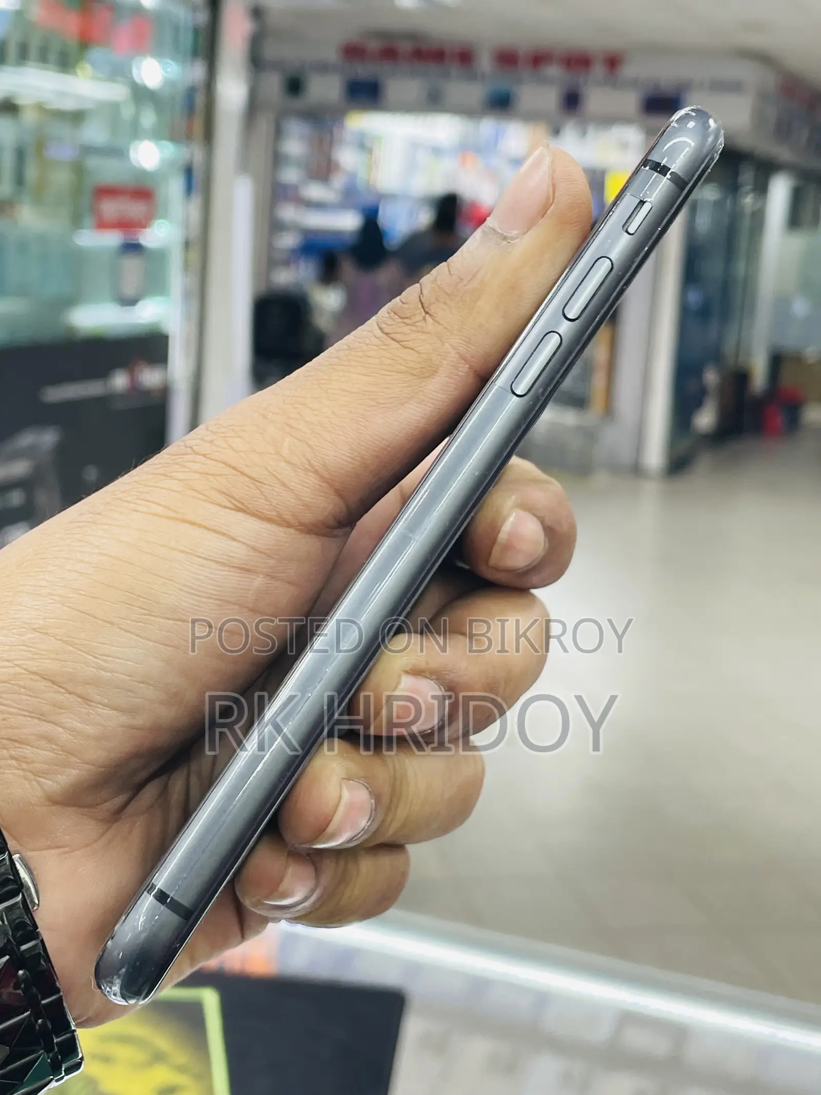 অ্যাপল আইফোন ১১ ২৫৬ জিবি কালো
