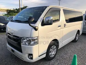 Toyota HiAce 2020 White
