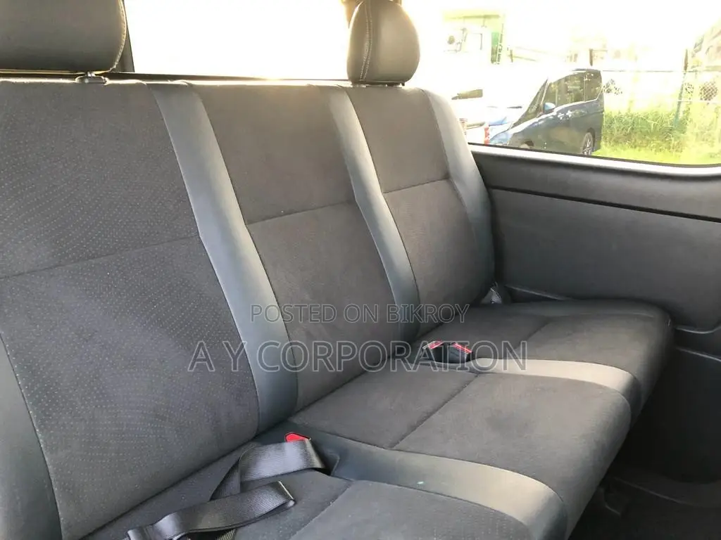 Toyota HiAce 2020 White