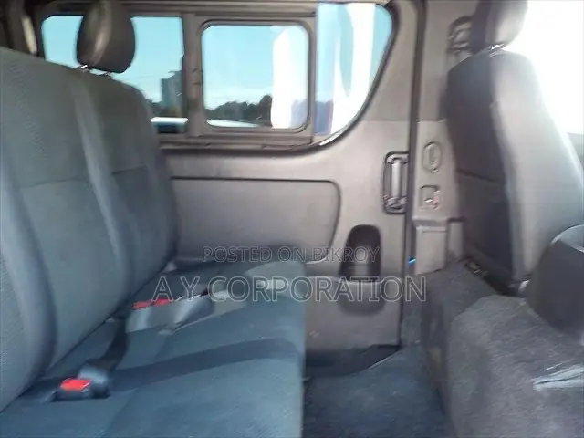 Toyota HiAce 2020