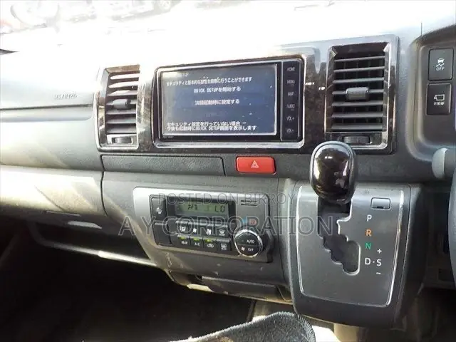 Toyota HiAce 2020
