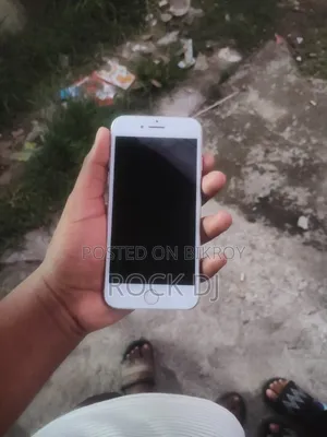 অ্যাপল আইফোন ৭ ৩২ জিবি সিলভার