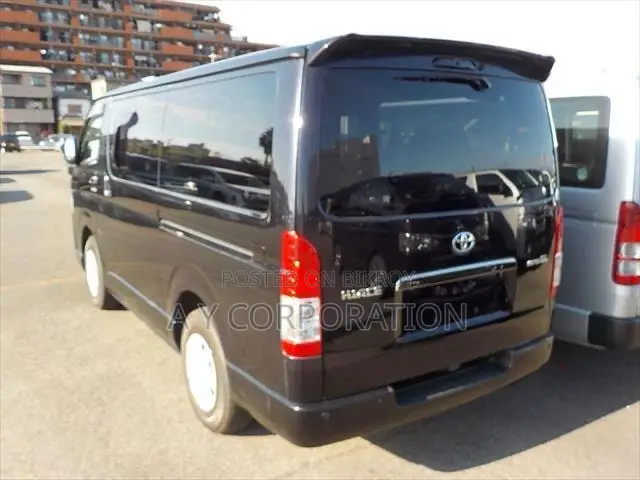 Toyota HiAce 2020 Black