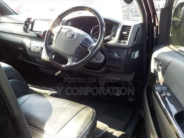 Toyota HiAce 2020 Black