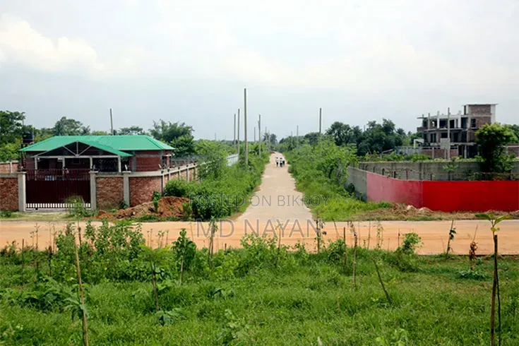 I am the owner, selling 3 katha south-facing plot.