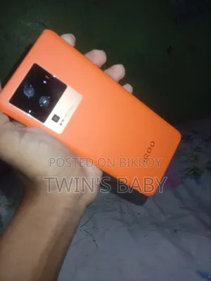 iQOO 256 GB Orange