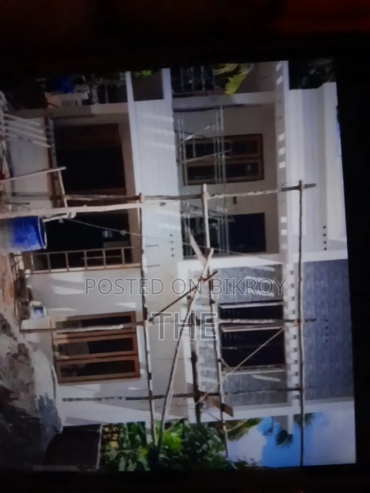 পাবায় ৪ বেডরুমের বাড়ি বিক্রয়