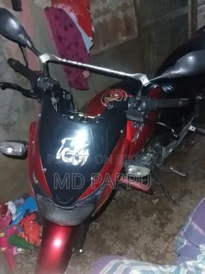Bajaj Pulsar 150 2011 Red