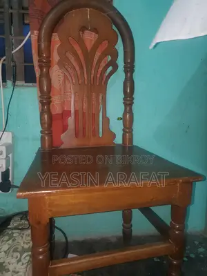 সেগুন কাঠের ডাইনিং টেবিল