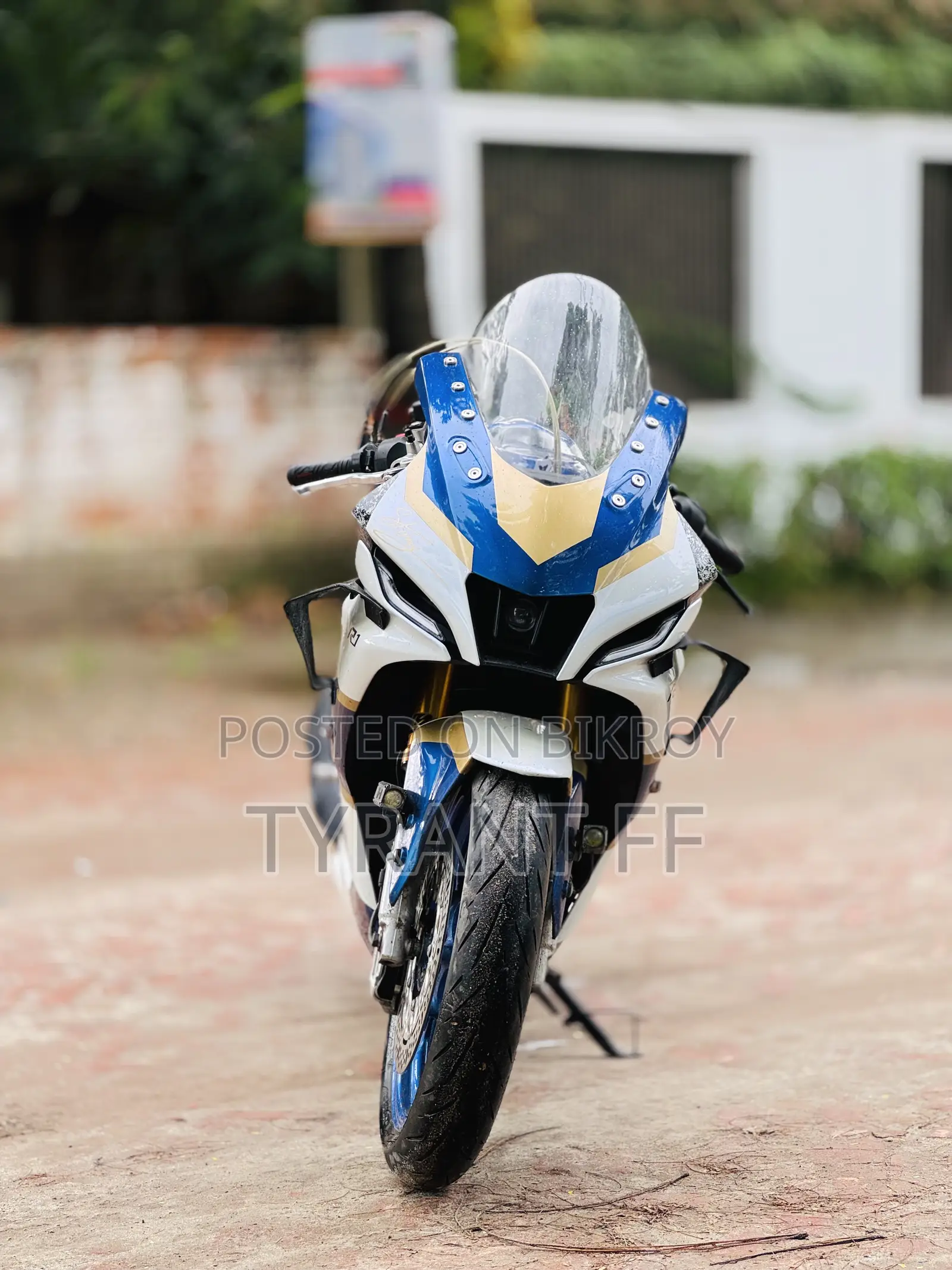 ইয়ামাহা আর১৫এম ২০২২ সাদা
