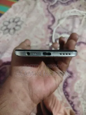 Realme 128 GB Silver