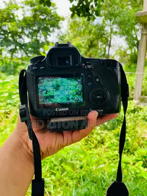 ক্যানন ৬ডি এবং ৫০মিমি লেন্স