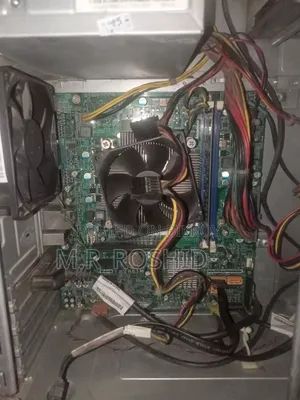 Desktop Computer Lenovo 8GB Intel Core i3 SSD 128GB