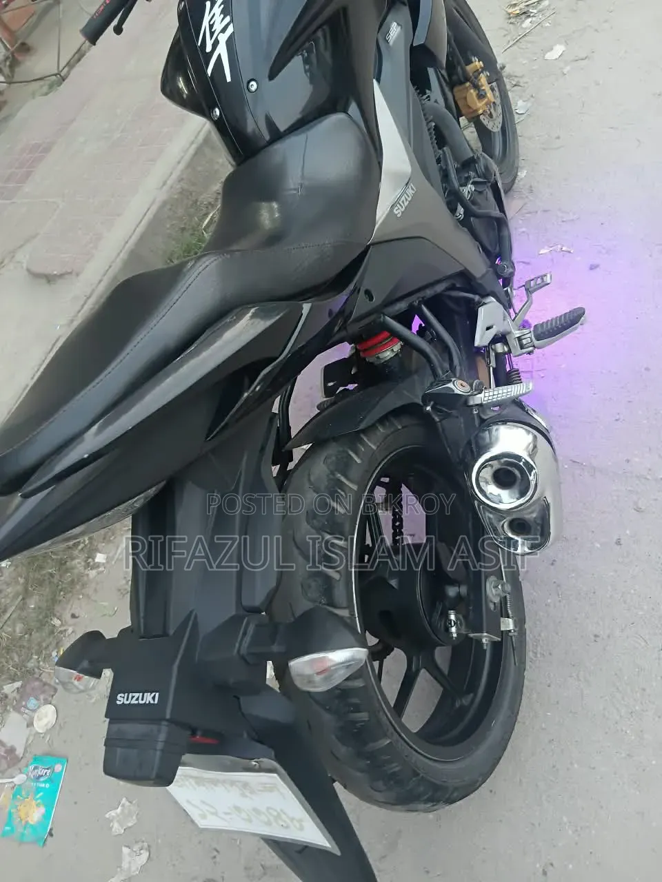 সুজুকি গিক্সার ২০২৫ কালো