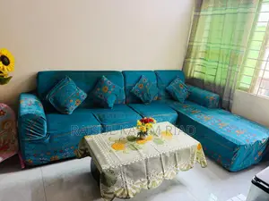 সেন্টার টেবিল