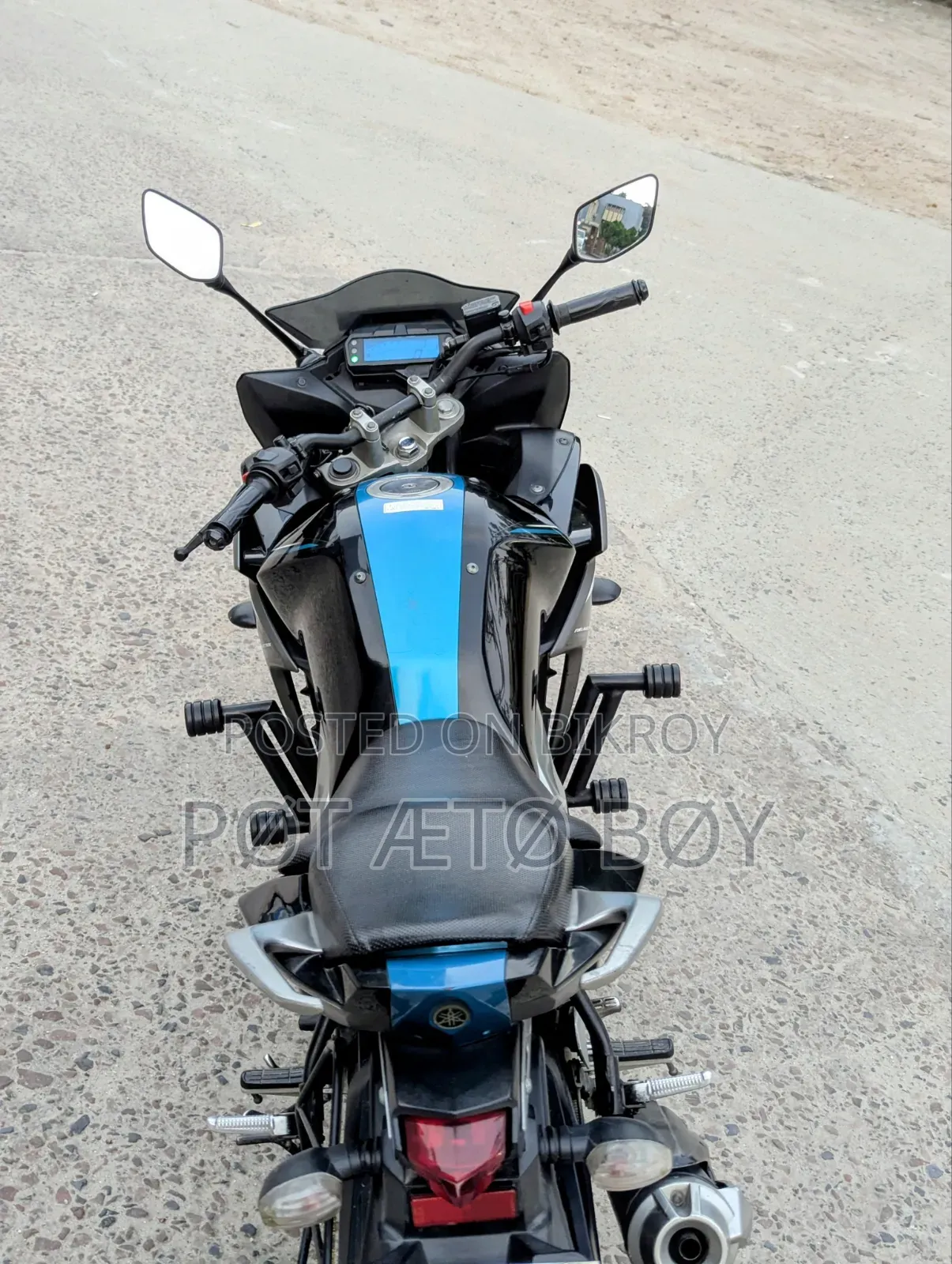 ইয়ামাহা ফেজার এফআই ভি২ ২০১৯ কালো