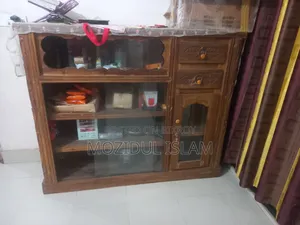 কাঠের ফার্নিচার বিক্রি করা হবে