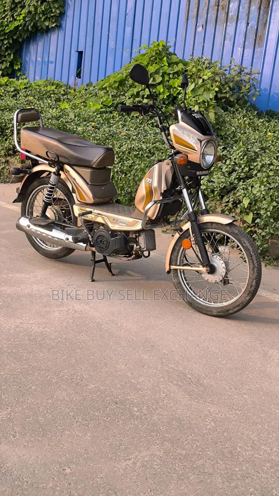 টিভিএস এক্সএল ১০০ কমফোর্ট ২০২২ সিলভার