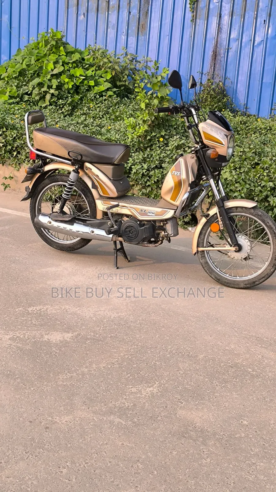 টিভিএস এক্সএল ১০০ কমফোর্ট ২০২২ সিলভার