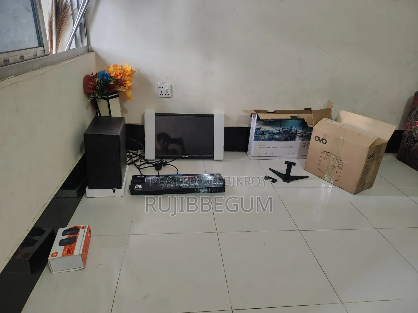 New Desktop Computer Gigabyte GB-BACE-3000 8GB Intel Core i5 SSD 1T