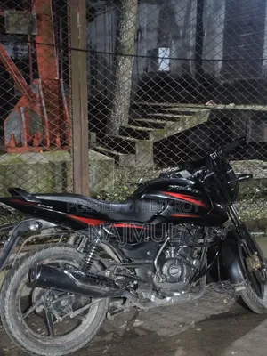 বাজাজ পালসার ১৫০ ২০১৮ ব্ল্যাক