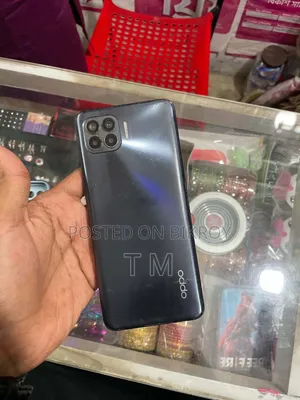 অপ্পো এফ১৭ প্রো ১২৮ জিবি কালো