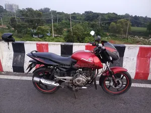 Bajaj Pulsar 150 2015 Red