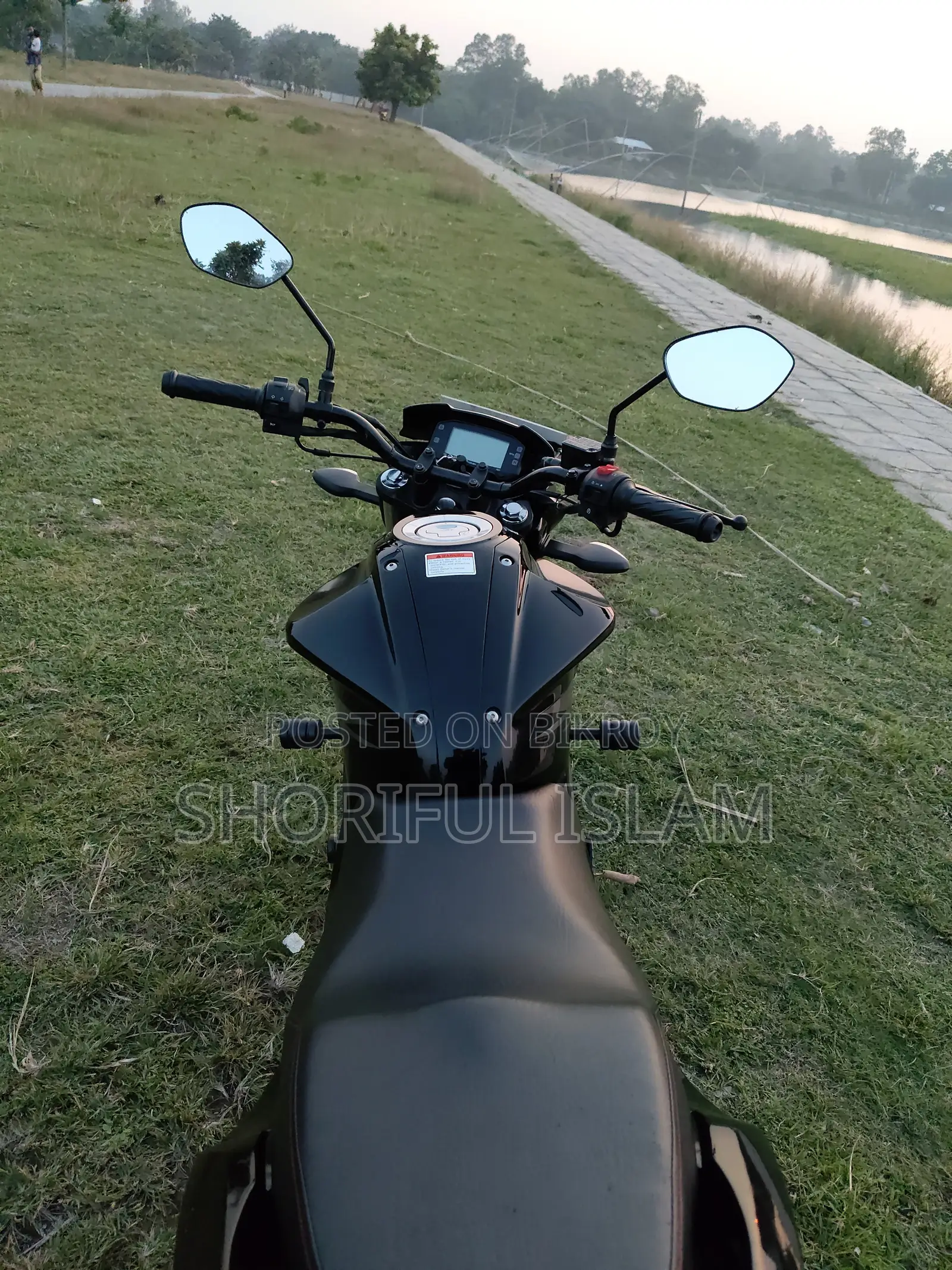 New Suzuki Gixxer 2026 Black