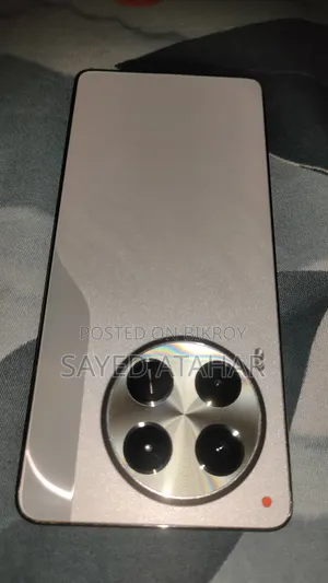 টেকনো ক্যামন ৩০ ৫জি ৫১২ জিবি হোয়াইট