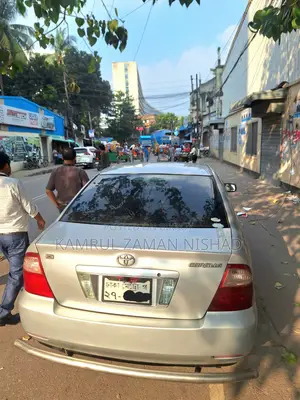 টয়োটা করোল্লা ২০০৬ সিলভার