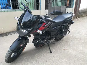 বাজাজ পালসার ১৫০ ২০২৪ ব্ল্যাক