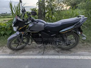 ইয়ামাহা সালুটো ১২৫ ২০১৮ ব্ল্যাক