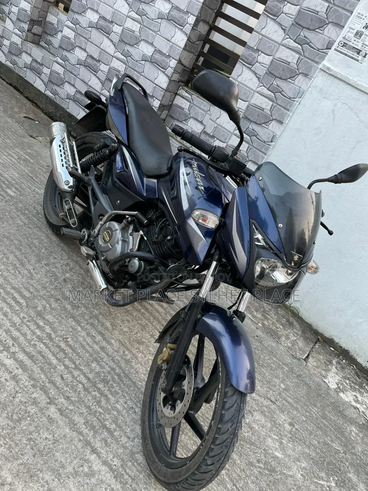 বাজাজ পালসার ১৫০ ২০১৯ নীল