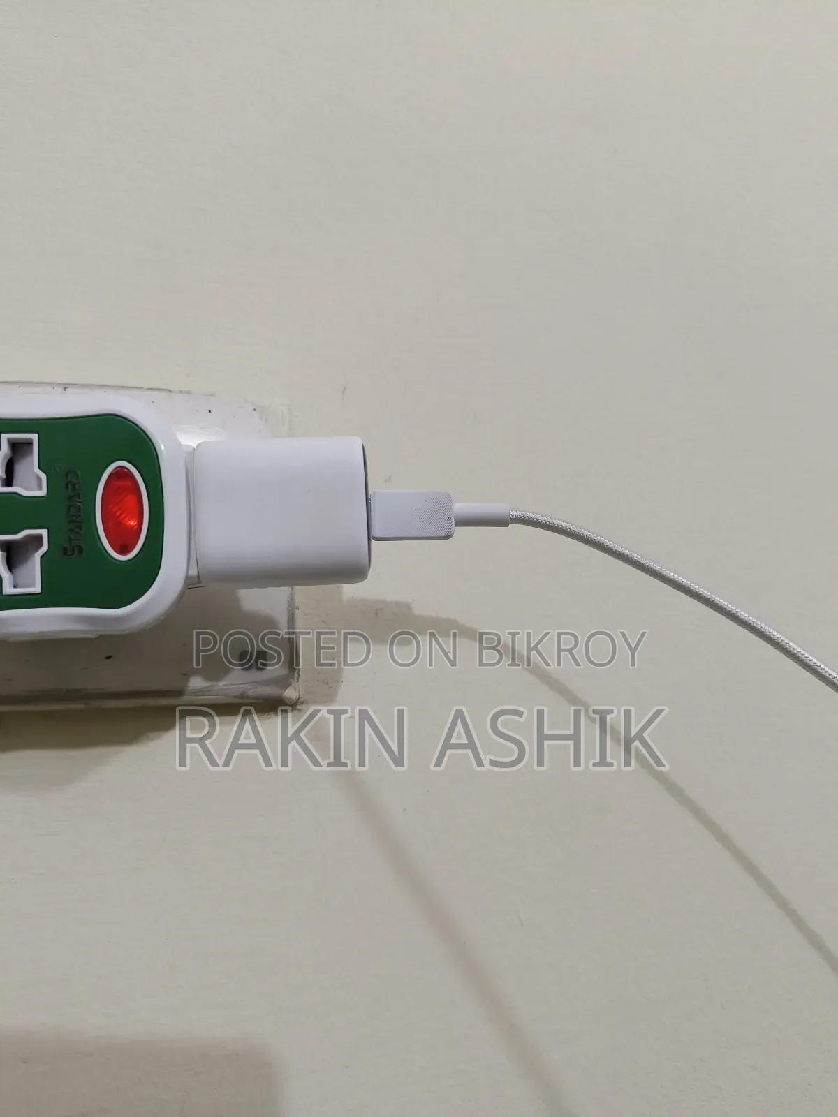 অ্যাঙ্কর ৩০ওয়াট চার্জার এবং অ্যাঙ্কর ক্যাবল