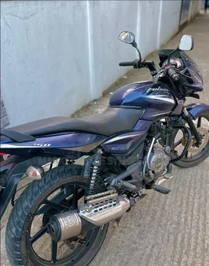 বাজাজ পালসার ১৫০ ২০১৯ নীল