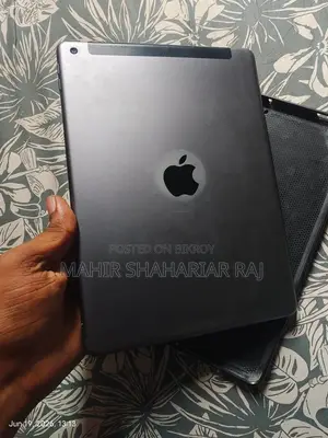 অ্যাপল আইপ্যাড ১০.২ (২০১৯) ১২৮ জিবি কালো