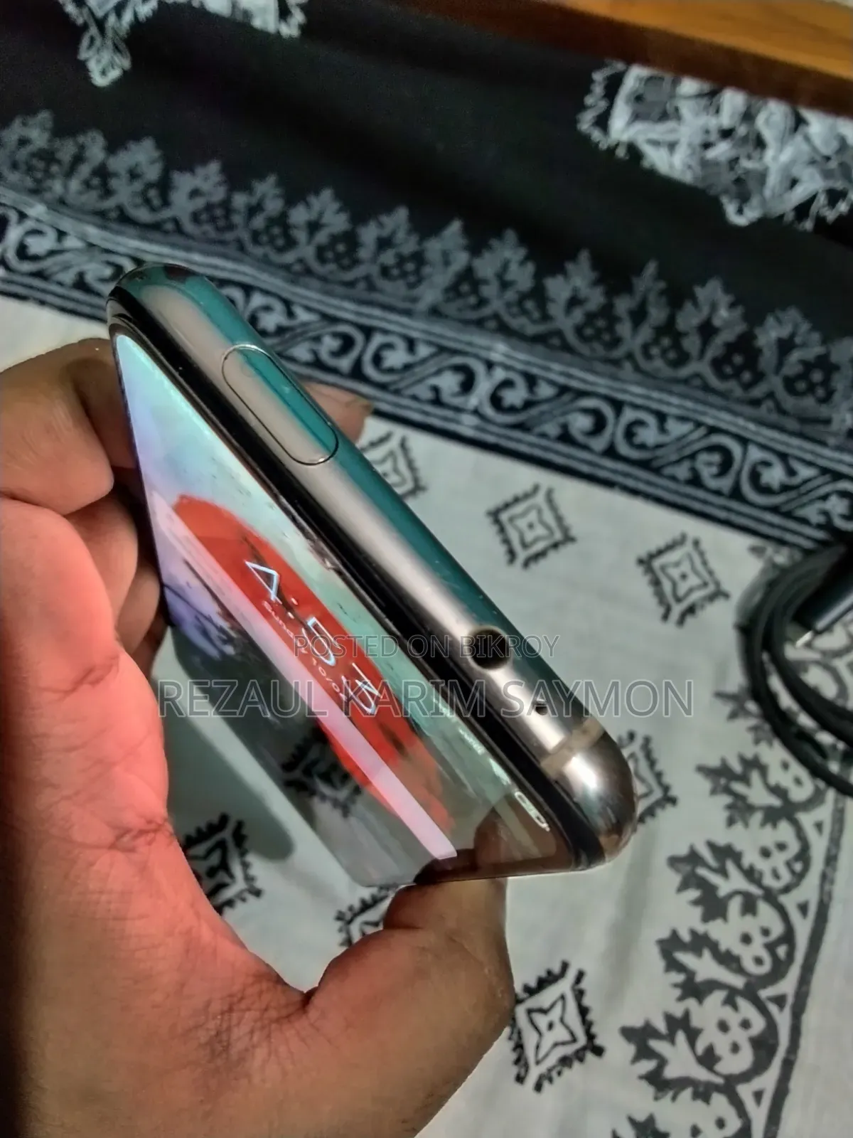 শাওমি রেডমি কে২০ প্রো প্রিমিয়াম ১২৮ জিবি হোয়াইট