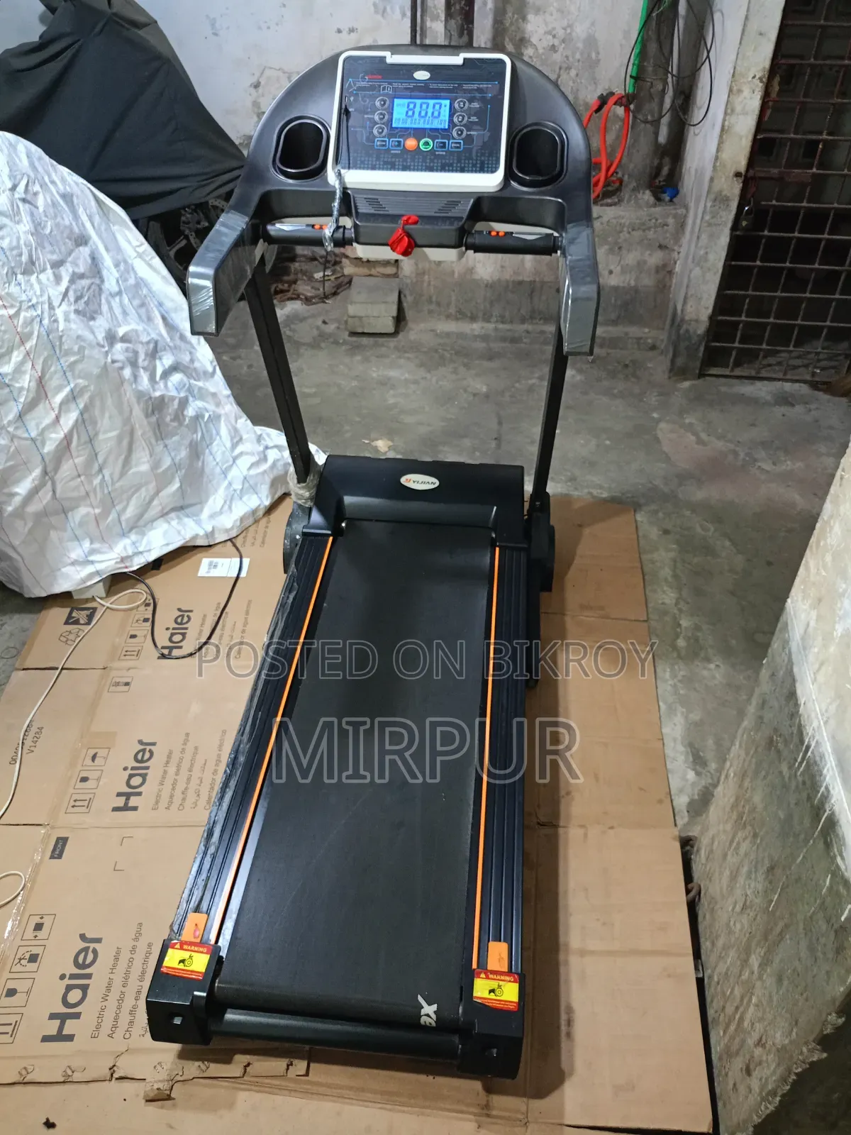 Yijian Motorised Treadmill