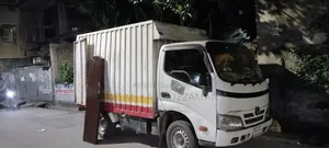 টয়োটা ডেলিভারি ভ্যান