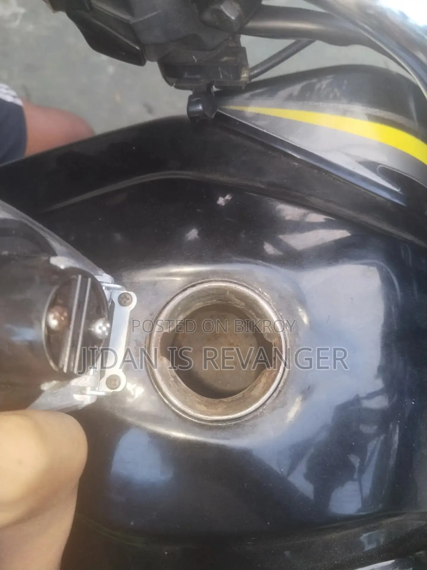 New TVS Stryker 125 2021 Yellow