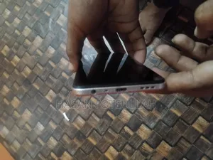 Oppo F17 128 GB Orange
