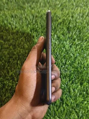 Vivo V20 128 GB Black