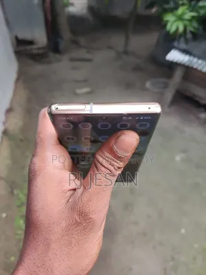 Mobile Phone 128 GB Gold