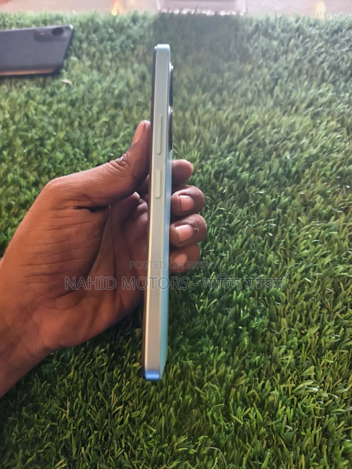Vivo Y27 128 GB Blue
