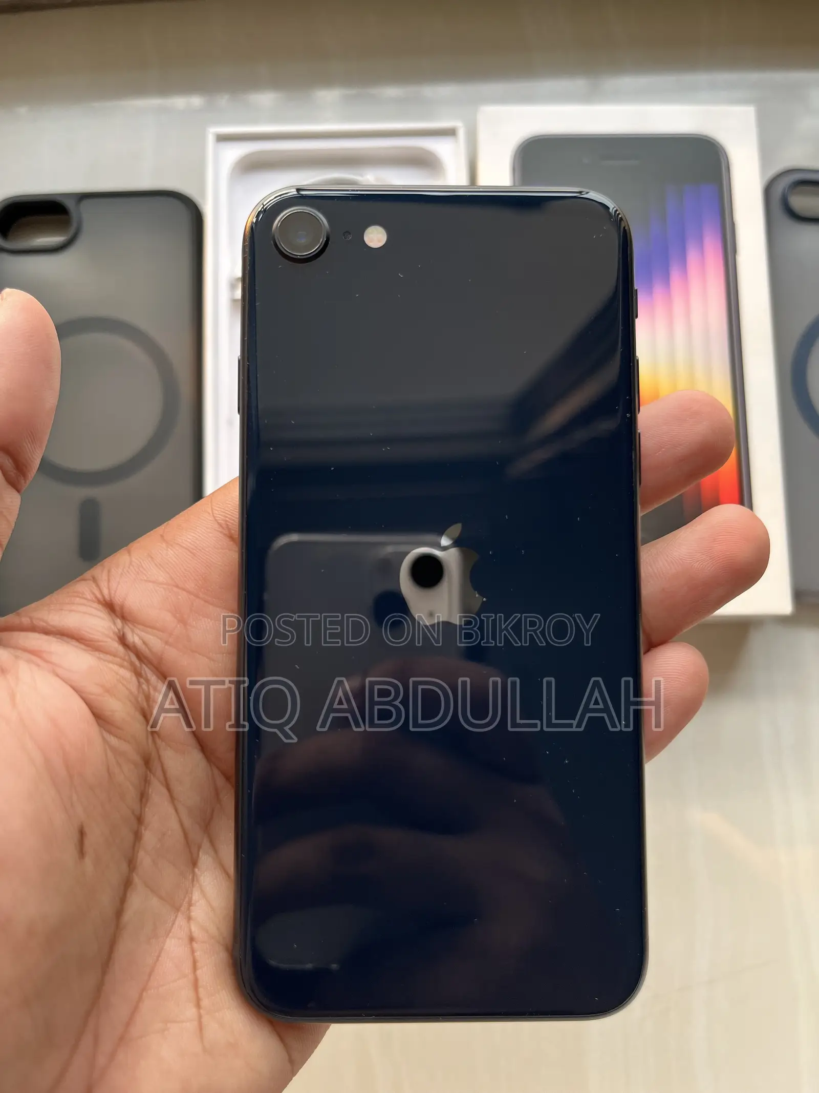 Apple iPhone SE (2022) 64 GB Black