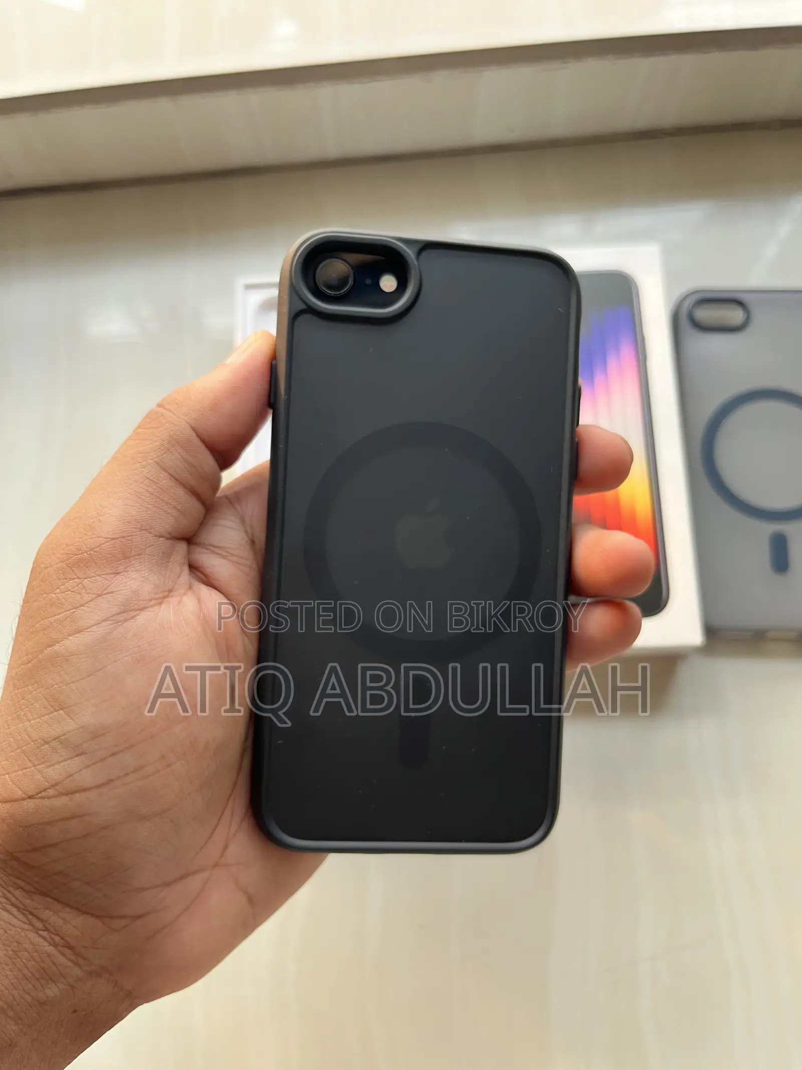 Apple iPhone SE (2022) 64 GB Black
